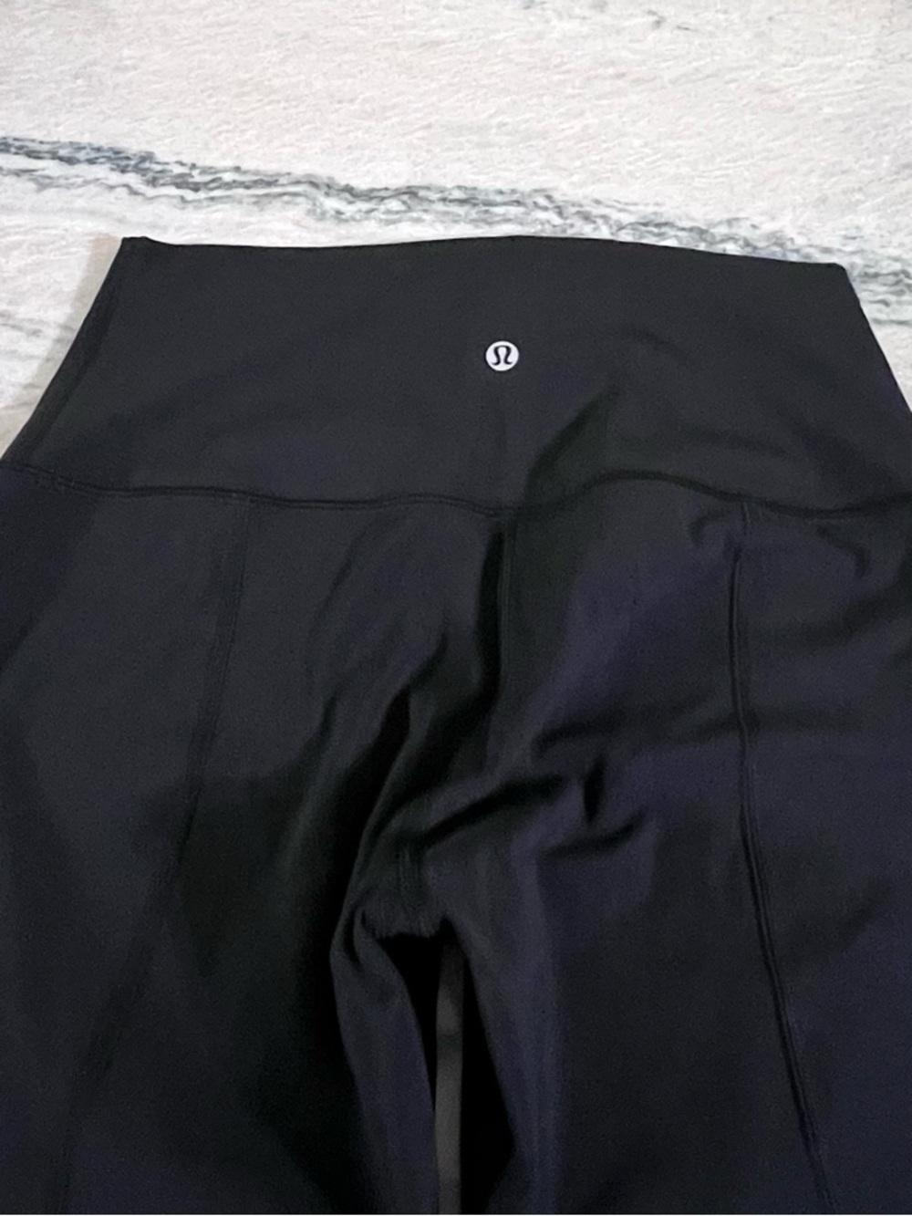 Lululemon Wunder Under Crop II - Picture 4 of 12